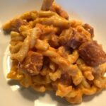 pølseret på tallerken